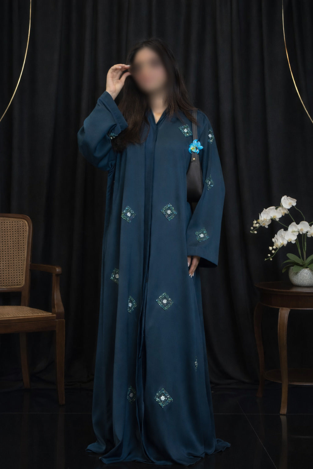 Layla diamond cut luxury abaya for women in Pakistan by Abdanis
