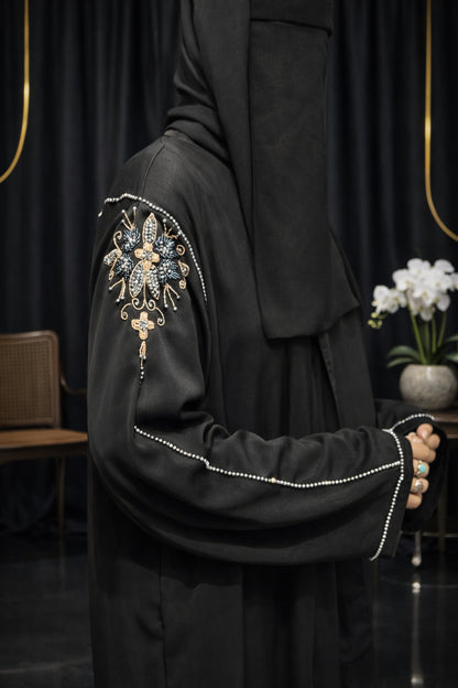 Black Shoulder & Back Contrast Handwork Luxury Abaya| Abdanis